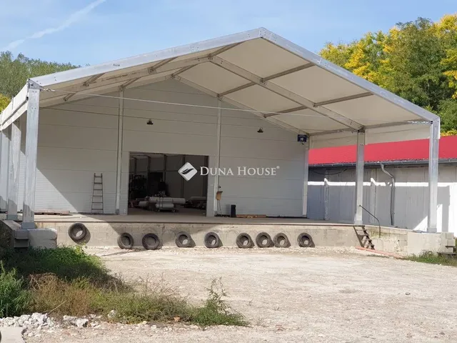 Kiadó kereskedelmi és ipari ingatlan Bugyi 94742 nm