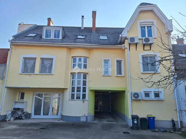 Eladó lakás Kecskemét 68 nm