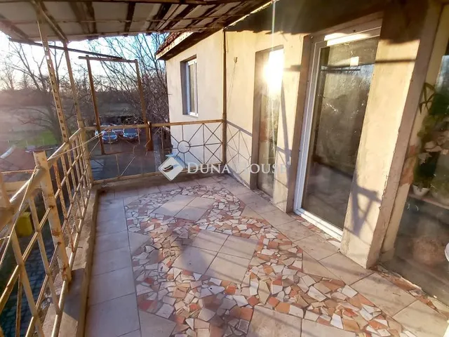 Eladó ház Nagykőrös, Balaton utca 310 nm