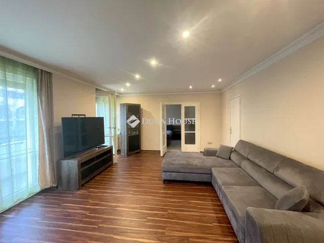 Eladó lakás Cegléd 78 nm