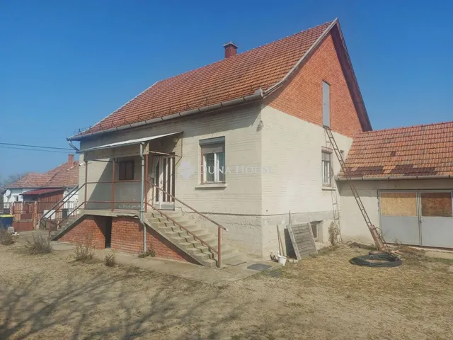 Eladó ház Izsák 83 nm
