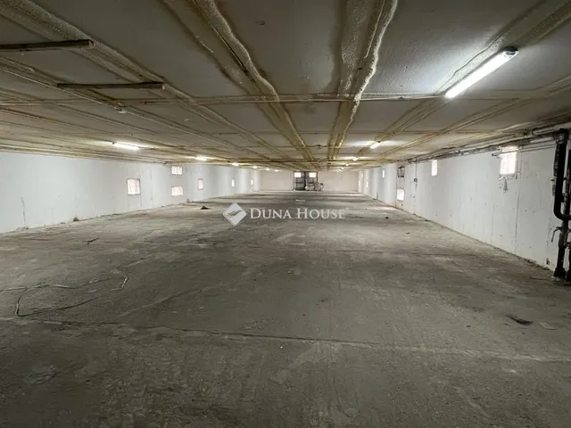 Kiadó kereskedelmi és ipari ingatlan Bugyi 1000 nm