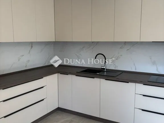 Eladó lakás Kecskemét 86 nm