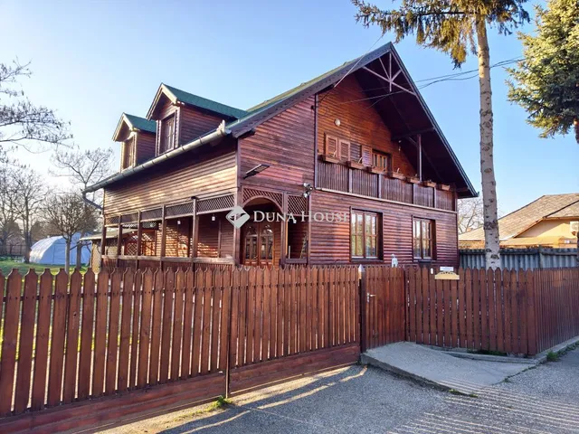 Eladó ház Csépa 140 nm