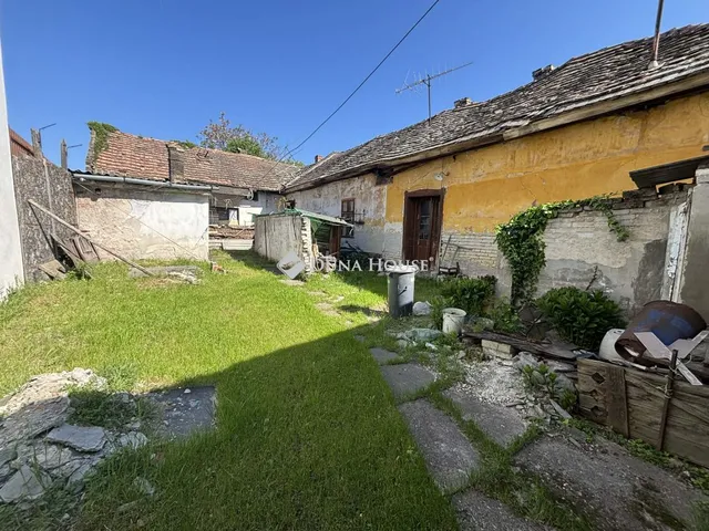 Eladó telek Kecskemét 323 nm