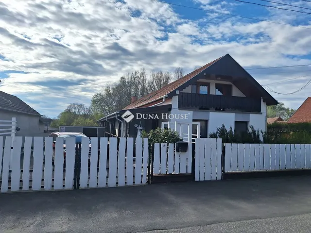 Eladó ház Marcali 260 nm