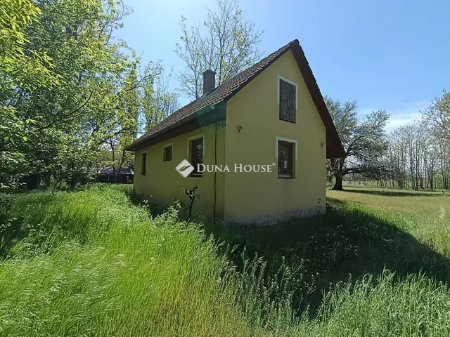 Eladó mezőgazdasági ingatlan Lajosmizse 40 nm