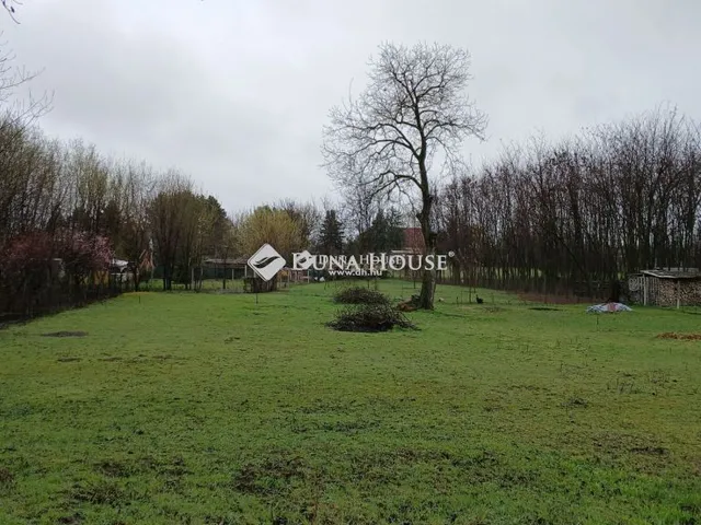 Eladó telek Kecskemét 1500 nm