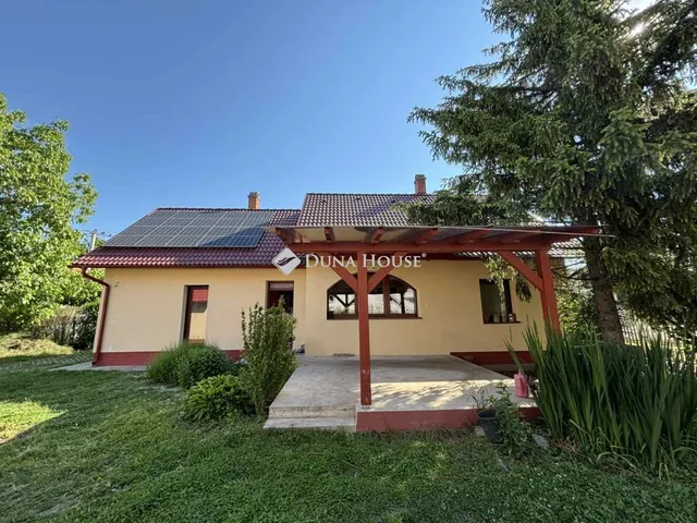 Eladó ház Lajosmizse, Petőfi utca 79 nm