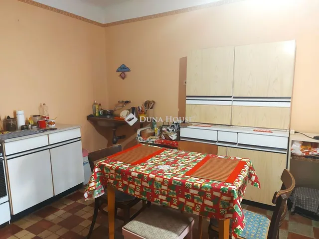 Eladó ház Izsák 67 nm