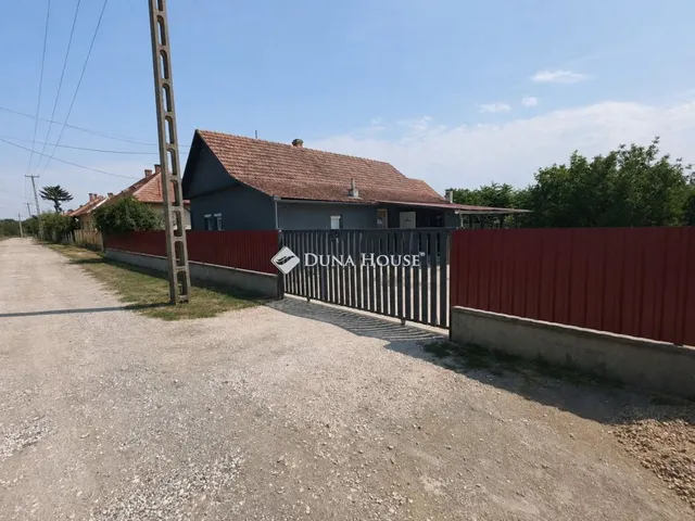 Eladó ház Jászladány 80 nm