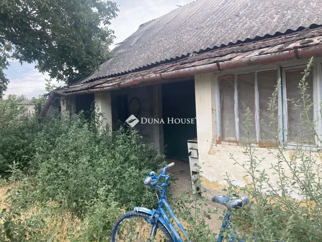 Eladó telek Izsák 537 nm
