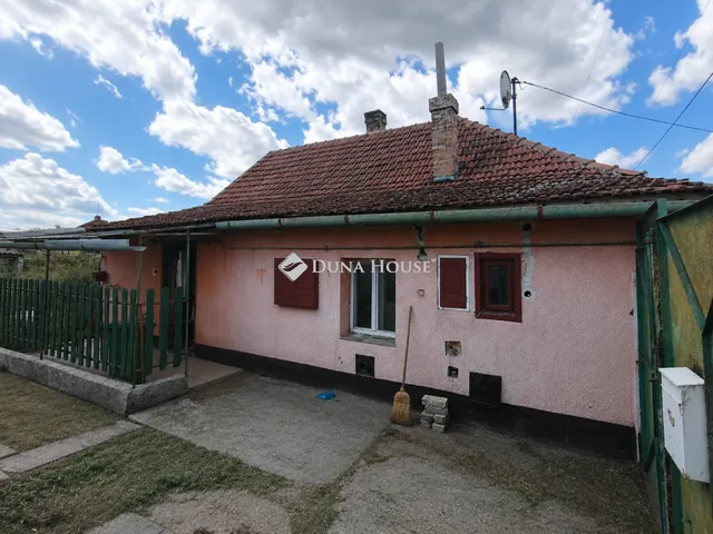 Eladó ház Cegléd 52 nm