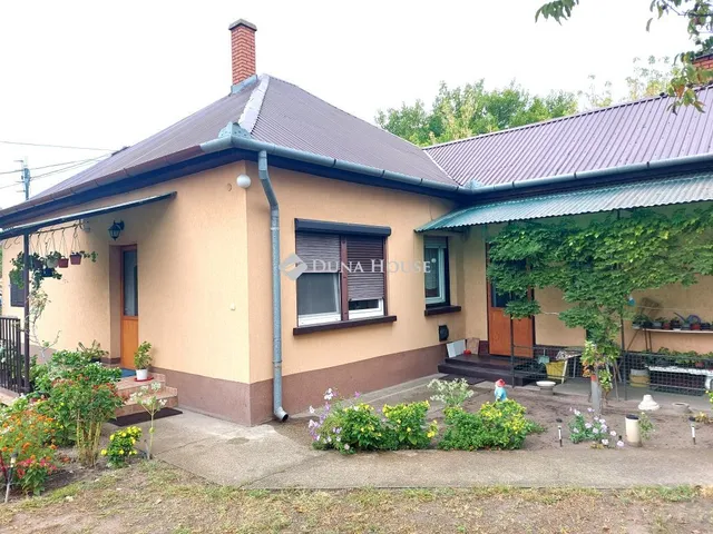 Eladó ház Orgovány, Radnóti Miklós utca 65 nm