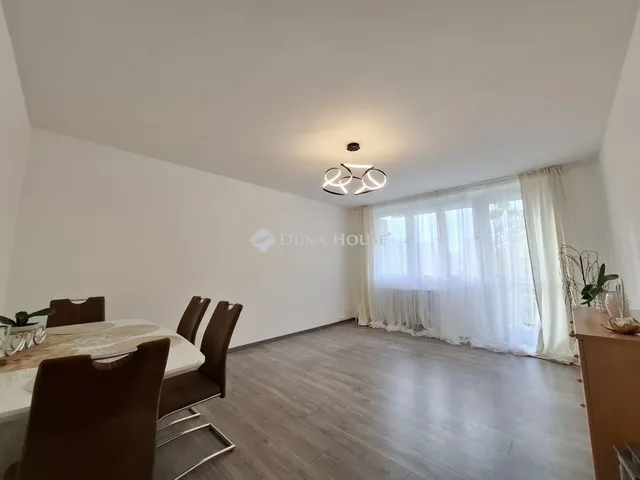 Eladó lakás Kecskemét 72 nm