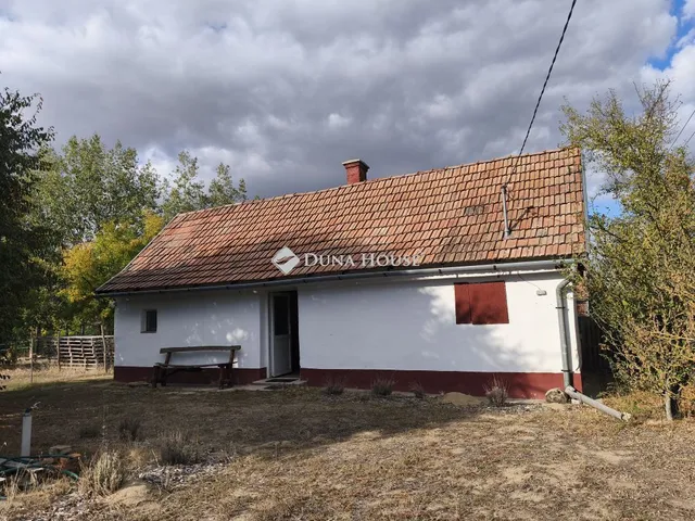 Eladó mezőgazdasági ingatlan Izsák, Matyó dűlő 110 nm