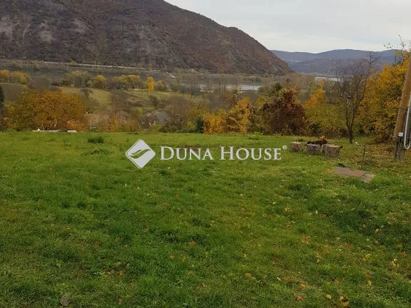 Eladó telek Dömös 4593 nm