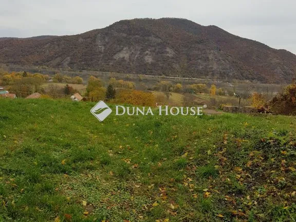 Eladó telek Dömös 4593 nm