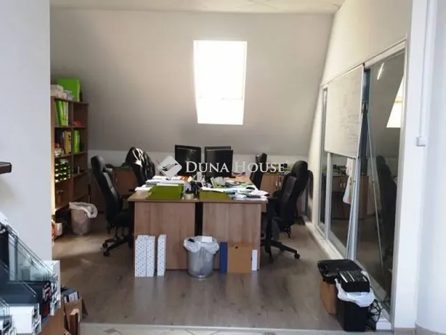 Kiadó kereskedelmi és ipari ingatlan Veresegyház 81 nm