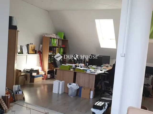 Kiadó kereskedelmi és ipari ingatlan Veresegyház 81 nm