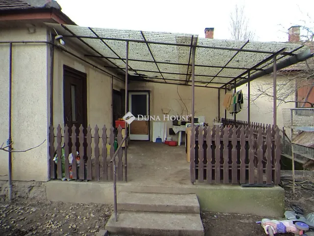 Eladó mezőgazdasági ingatlan Izsák 127 nm