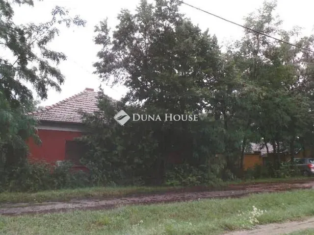 Eladó mezőgazdasági ingatlan Pusztaföldvár 120 nm
