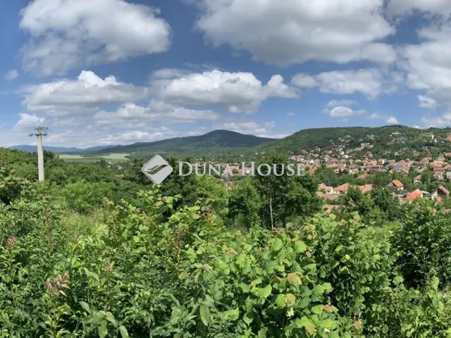 Eladó telek Pomáz 720 nm