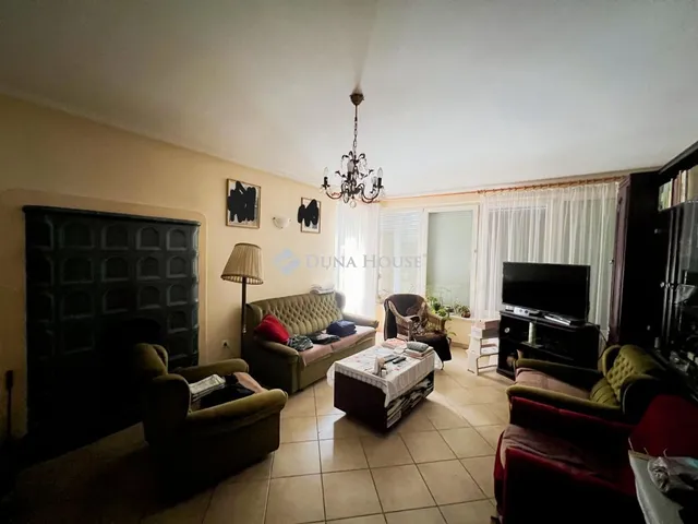 Eladó ház Táplánszentkereszt 222 nm