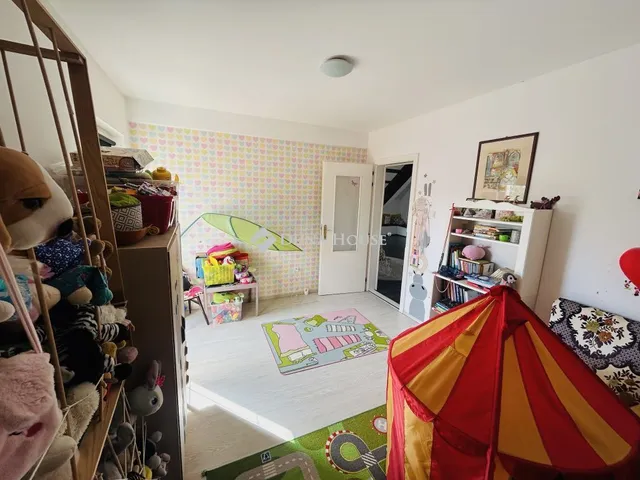 Eladó ház Budakalász 210 nm