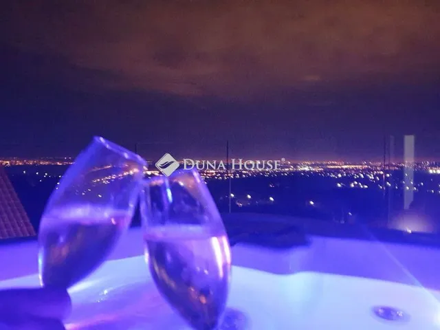 Eladó üdülő és hétvégi ház Szentendre 162 nm