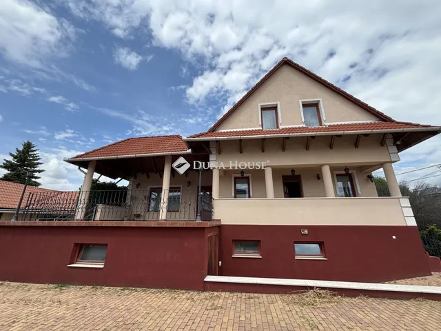 Eladó ház Érd 188 nm