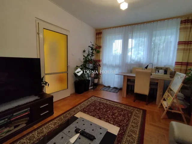 Eladó lakás Budapest III. kerület, Juhász Gyula utca 51 nm