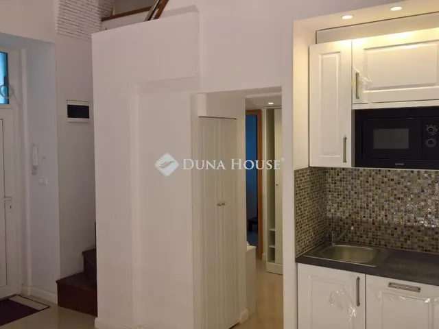 Eladó lakás Budapest VI. kerület 30 nm