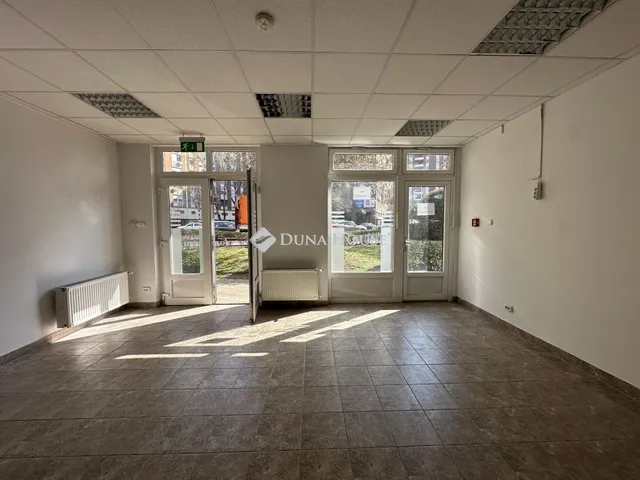Kiadó kereskedelmi és ipari ingatlan Budapest X. kerület 43 nm
