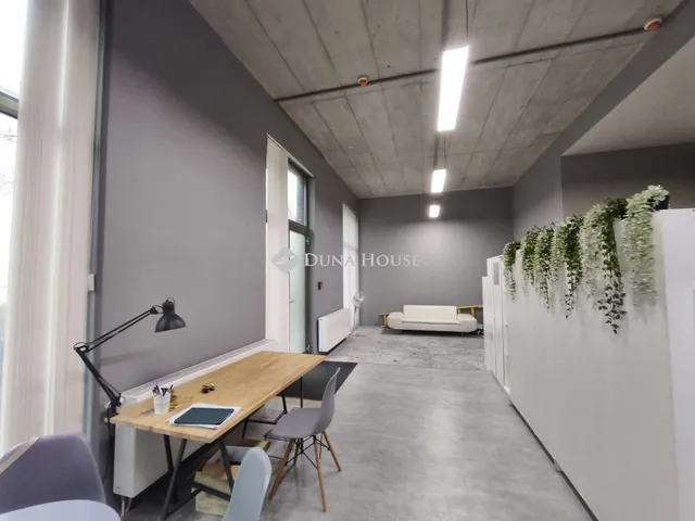 Eladó kereskedelmi és ipari ingatlan Budapest X. kerület 57 nm