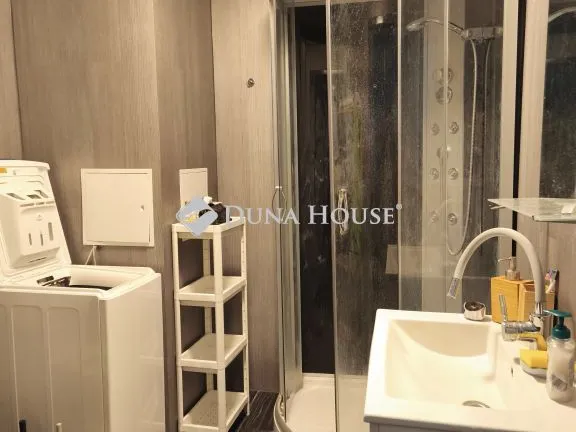 Eladó kereskedelmi és ipari ingatlan Budapest X. kerület, Liget utca 57 nm