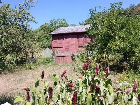 Eladó telek Vác 1777 nm