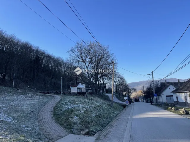 Eladó telek Nógrád, Hunyadi utca 583 nm