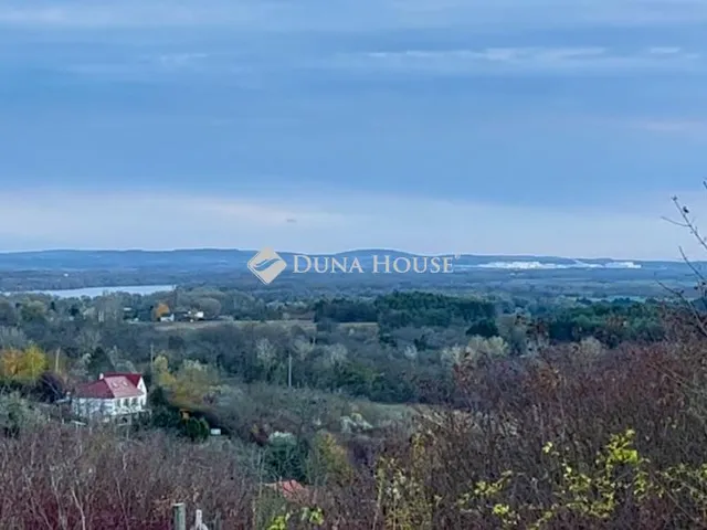 Eladó telek Vác 1728 nm