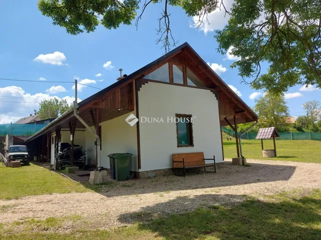 Eladó ház Felsőpetény 200 nm