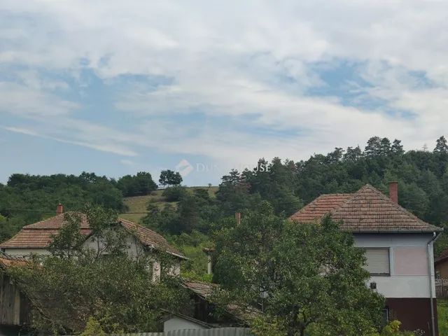 Eladó ház Nagylóc 102 nm