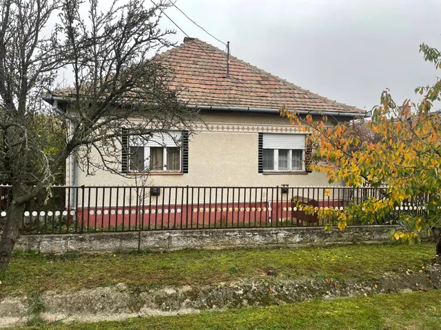 Eladó ház Varsány 84 nm