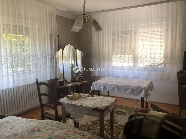 Eladó ház Vác 110 nm