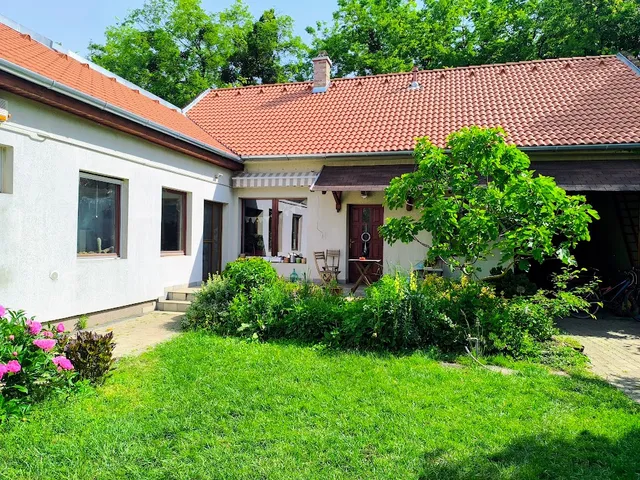 Eladó ház Vác 100 nm