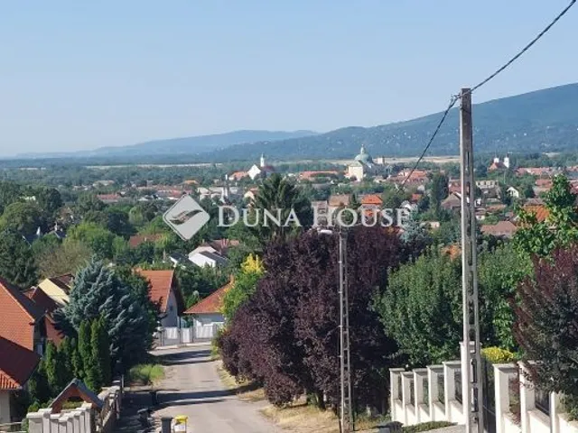 Eladó telek Vác 910 nm