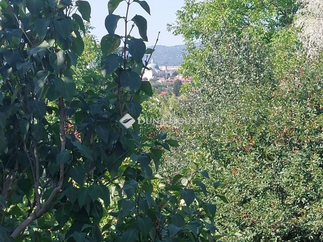 Eladó telek Vác 910 nm