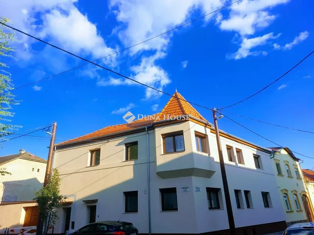 Eladó lakás Vác 109 nm
