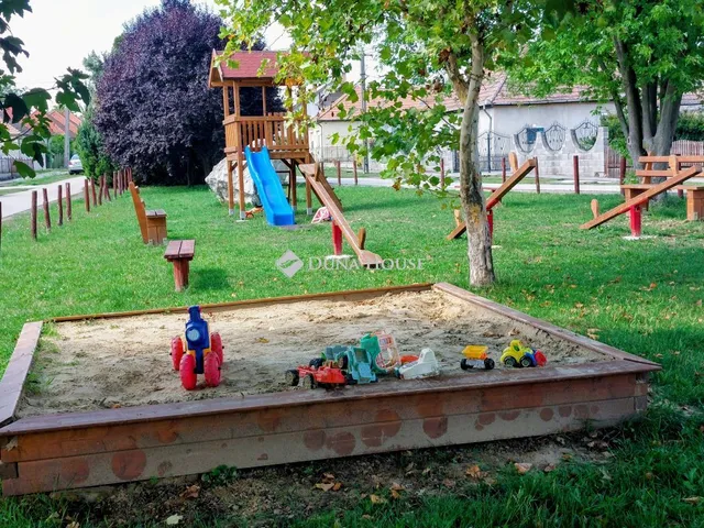 Eladó ház Keszeg, Alkotmány utca 57 nm