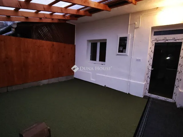 Eladó lakás Vác 42 nm