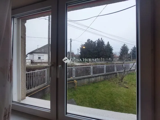 Eladó ház Rád, Váci utca 120 nm